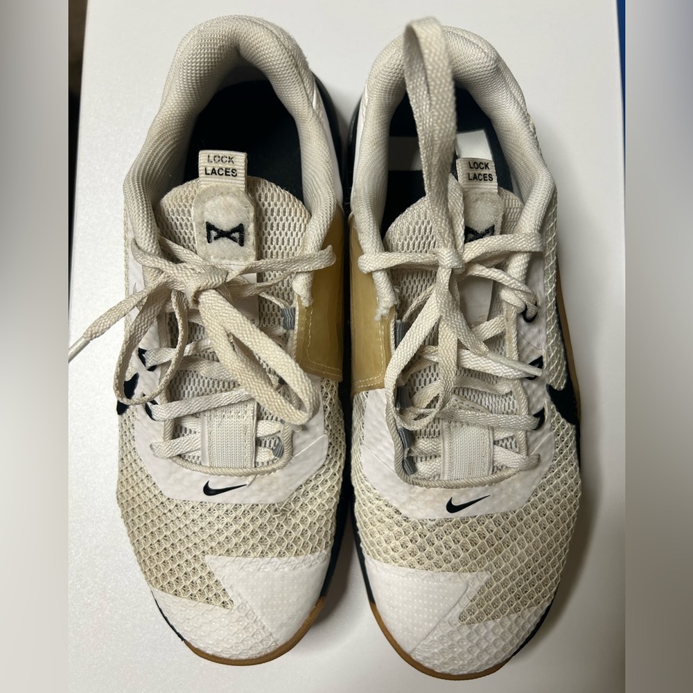 Nike Metcon 7 Athletic Shoes Men's White Gum Casual Sneakers